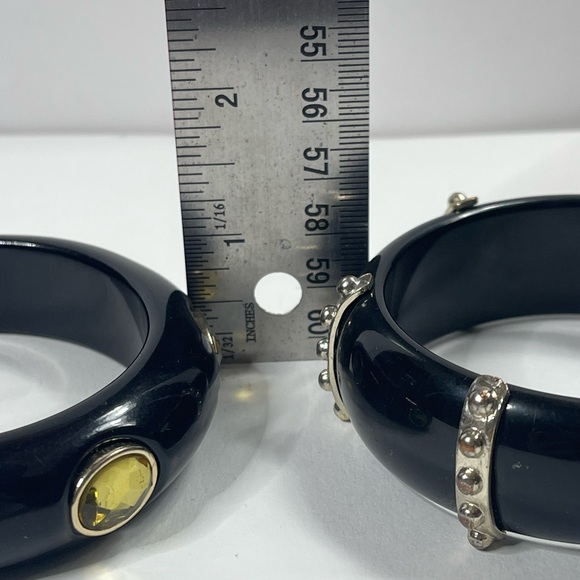 Vintage Bangle Bracelets Set of 2 Chunky Bangles Retro 70’s 60’s Bold Jewelry - Picture 6 of 6